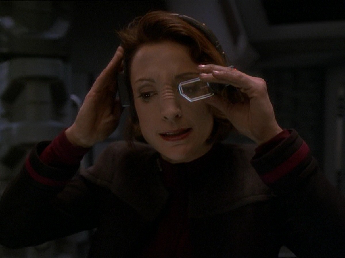 extant_StarTrek_DS9_7x22-TackingIntoTheWind_2767.jpg