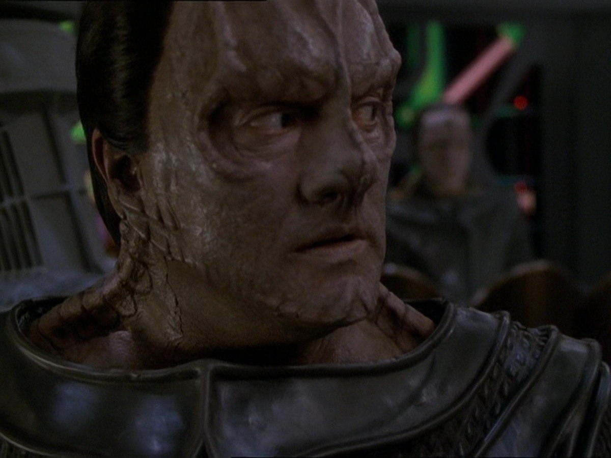 extant_StarTrek_DS9_7x22-TackingIntoTheWind_2795.jpg