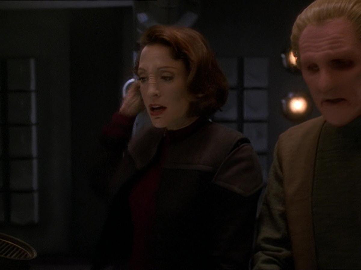 extant_StarTrek_DS9_7x22-TackingIntoTheWind_2796.jpg