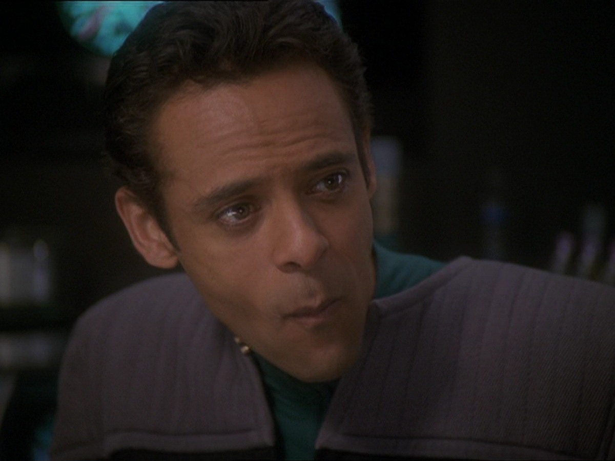 extant_StarTrek_DS9_7x22-TackingIntoTheWind_2941.jpg