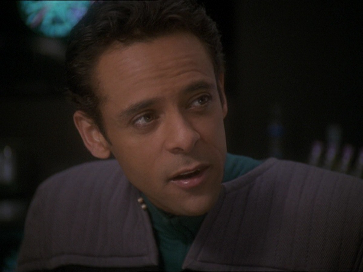extant_StarTrek_DS9_7x22-TackingIntoTheWind_2963.jpg