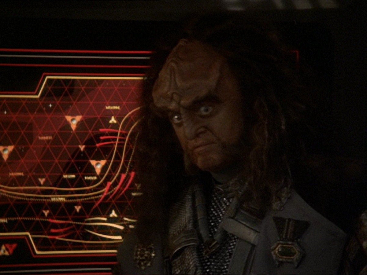 extant_StarTrek_DS9_7x22-TackingIntoTheWind_2973.jpg