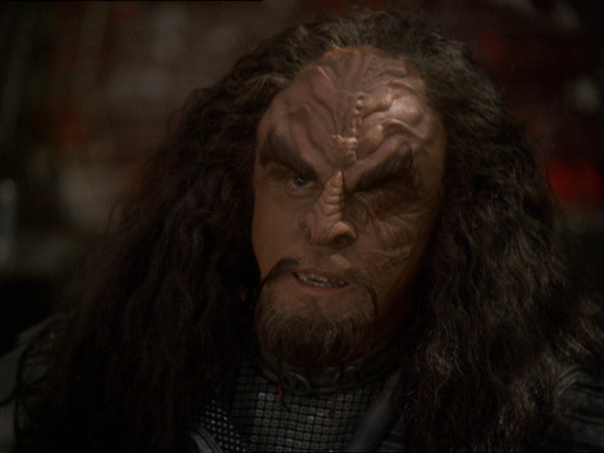 extant_StarTrek_DS9_7x22-TackingIntoTheWind_3007.jpg