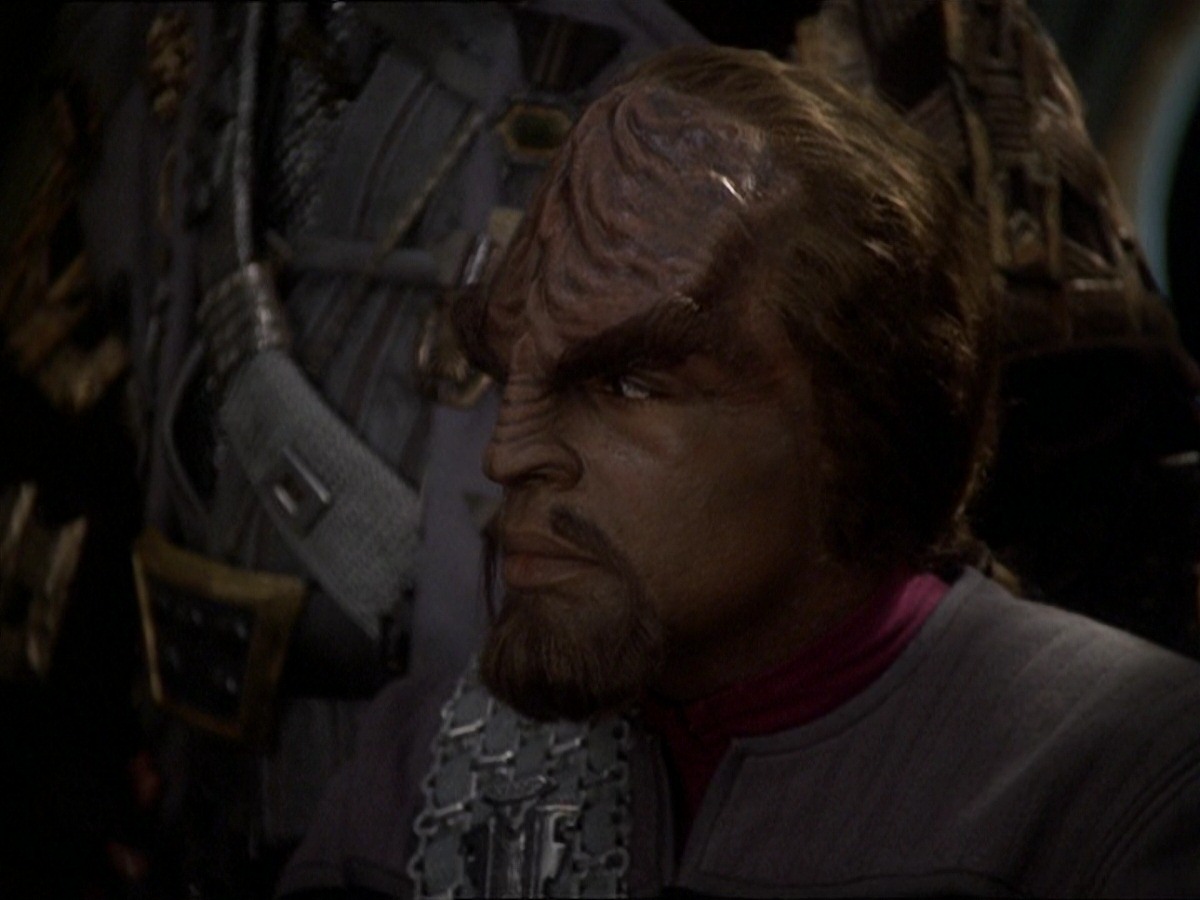 extant_StarTrek_DS9_7x22-TackingIntoTheWind_3043.jpg