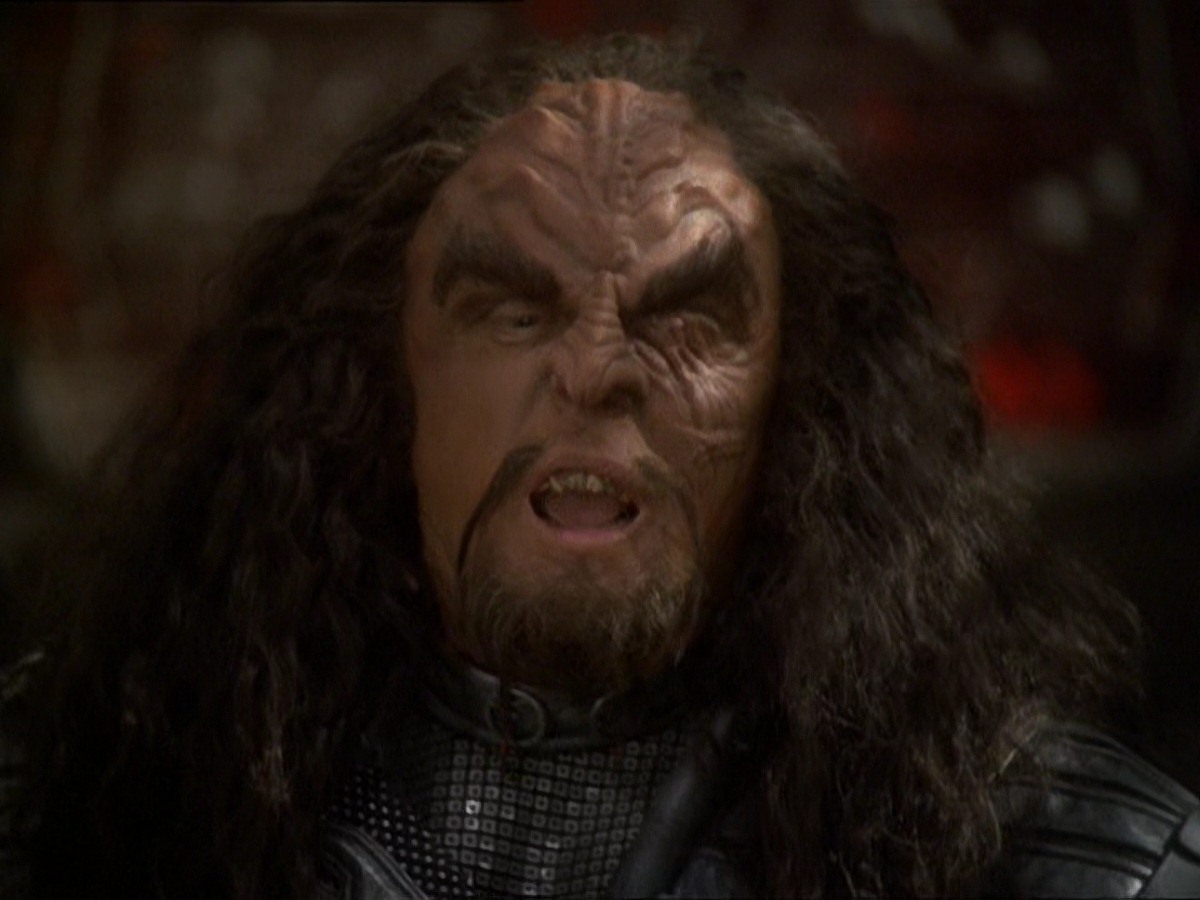 extant_StarTrek_DS9_7x22-TackingIntoTheWind_3046.jpg
