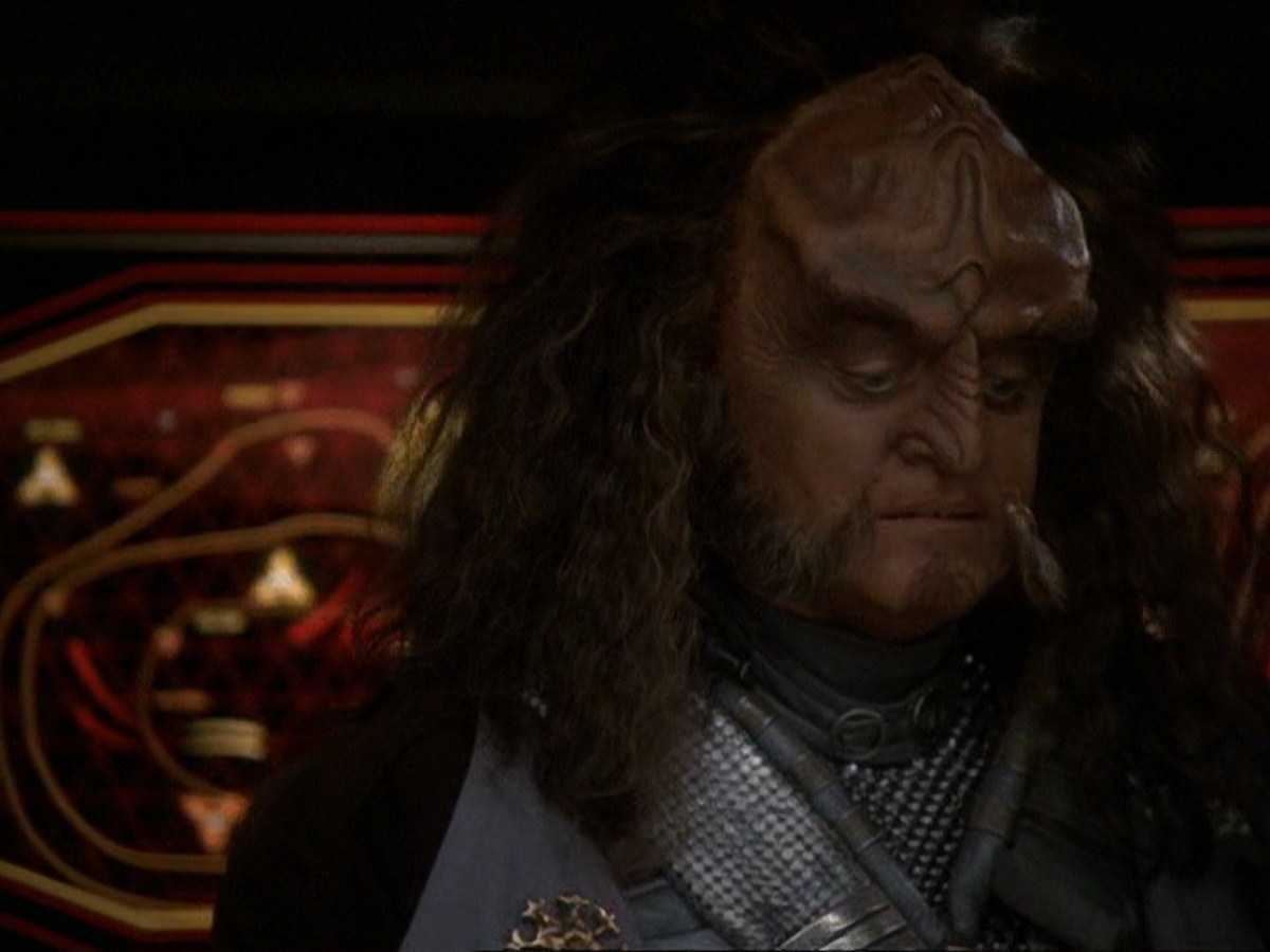 extant_StarTrek_DS9_7x22-TackingIntoTheWind_3087.jpg
