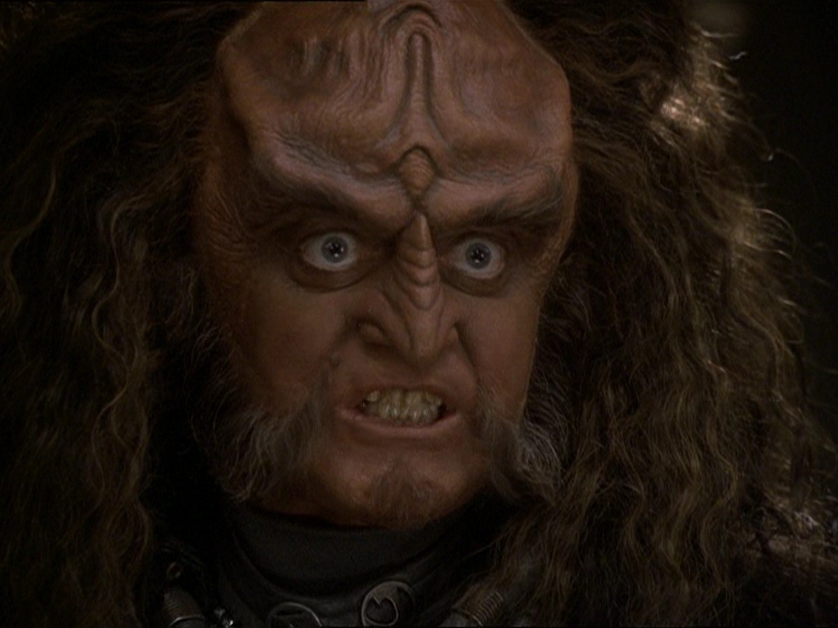 extant_StarTrek_DS9_7x22-TackingIntoTheWind_3108.jpg