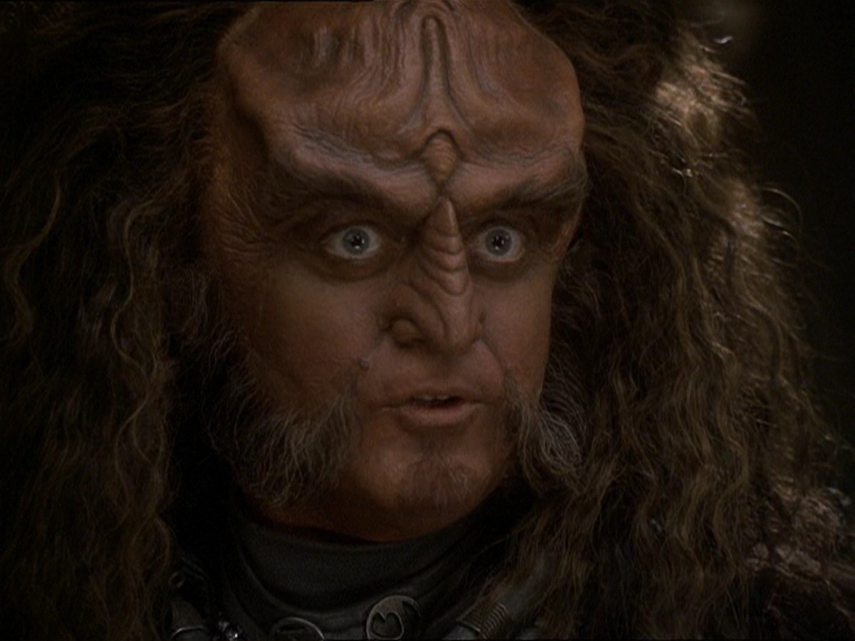 extant_StarTrek_DS9_7x22-TackingIntoTheWind_3112.jpg
