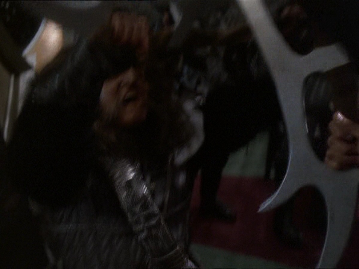 extant_StarTrek_DS9_7x22-TackingIntoTheWind_3195.jpg