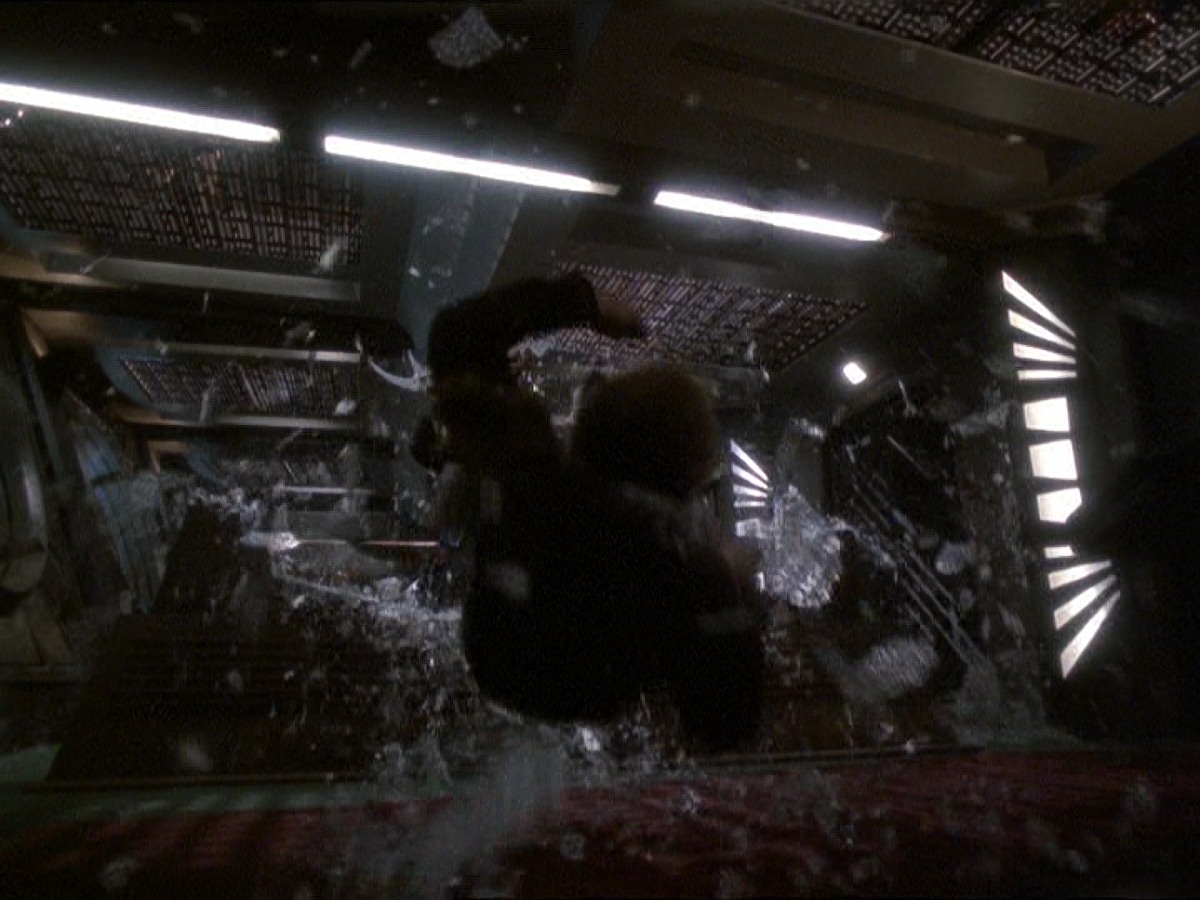 extant_StarTrek_DS9_7x22-TackingIntoTheWind_3234.jpg