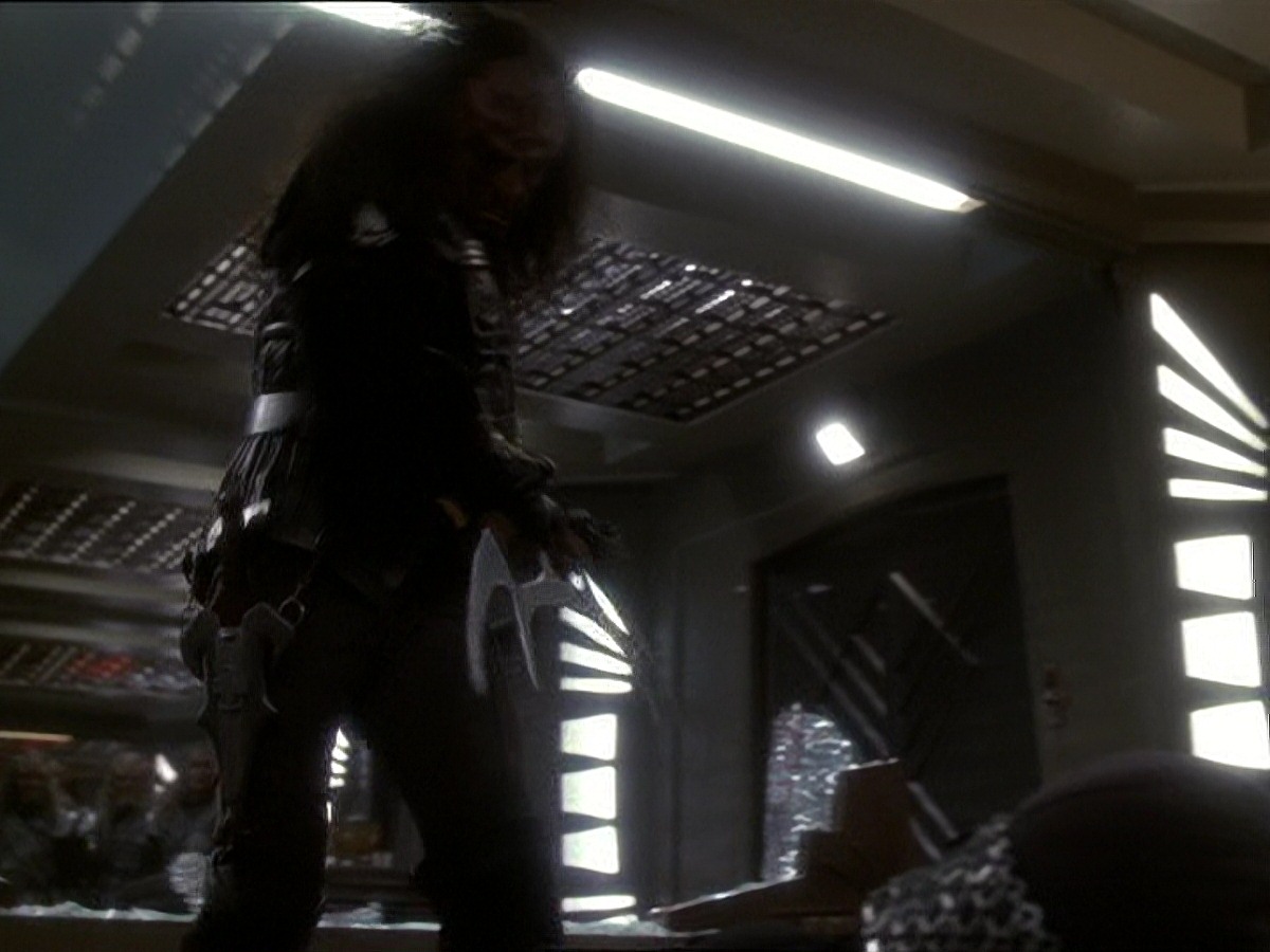 extant_StarTrek_DS9_7x22-TackingIntoTheWind_3243.jpg