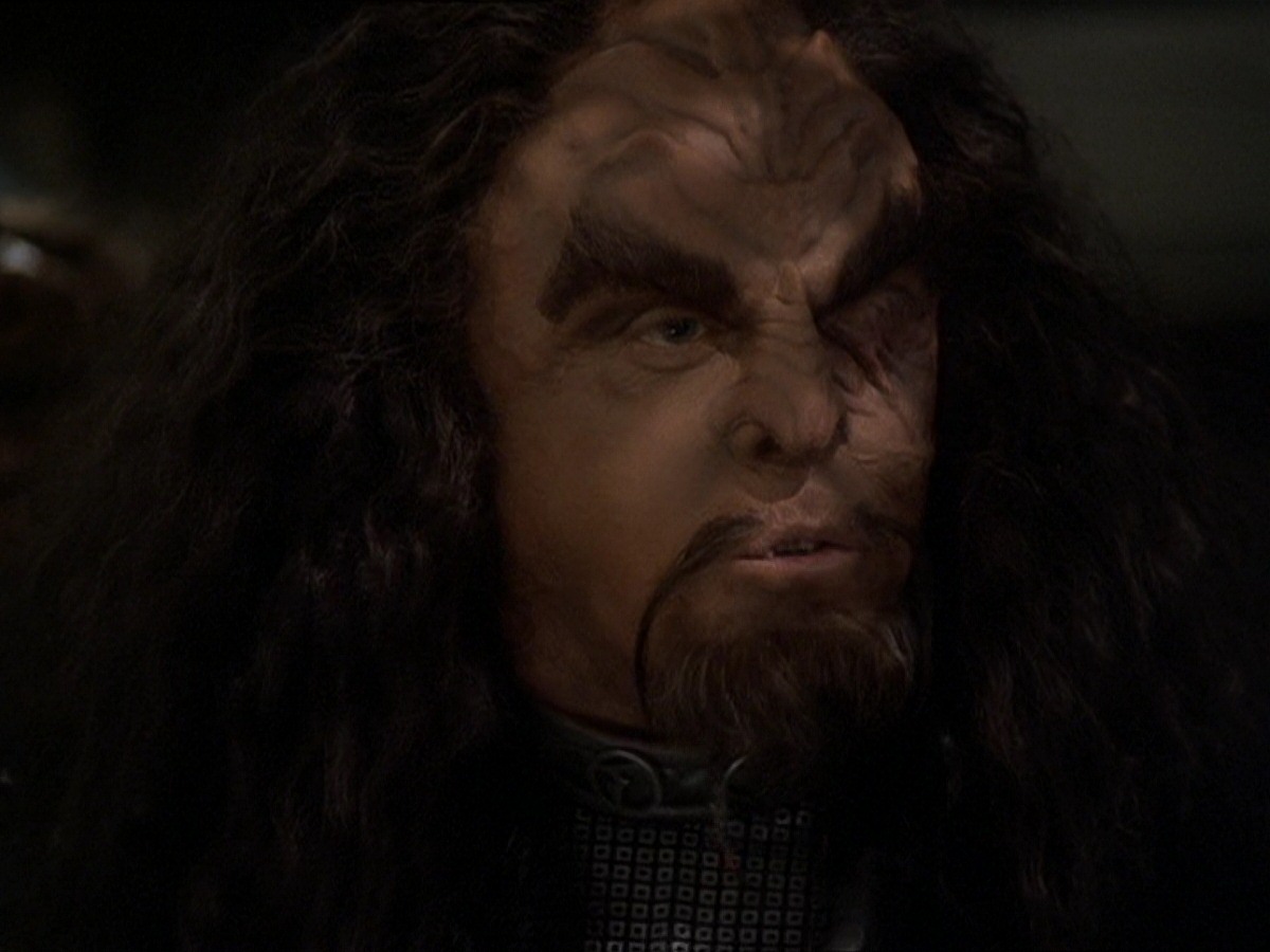 extant_StarTrek_DS9_7x22-TackingIntoTheWind_3305.jpg