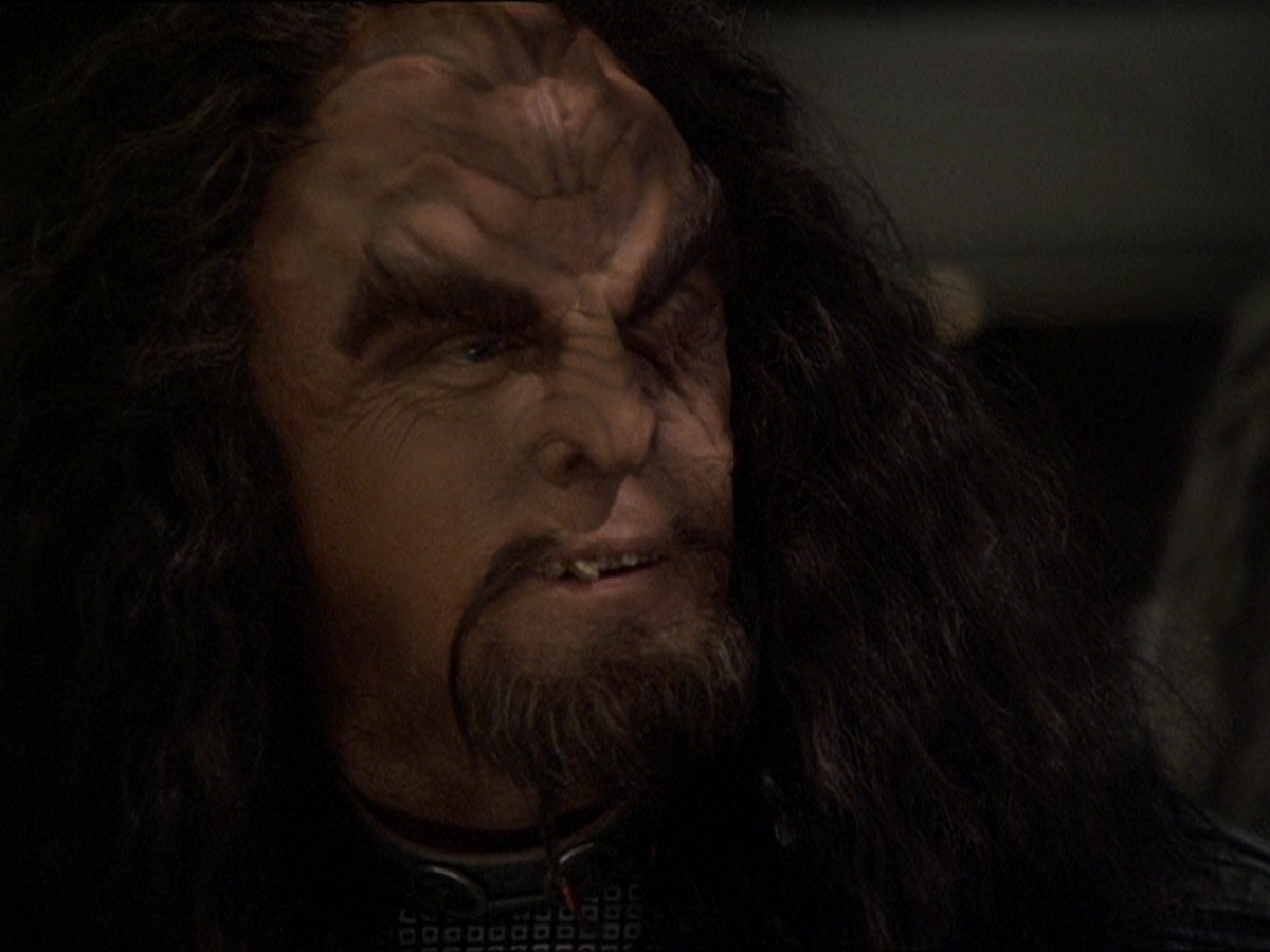 extant_StarTrek_DS9_7x22-TackingIntoTheWind_3325.jpg