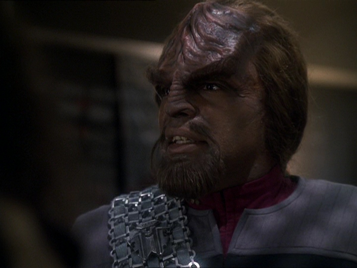 extant_StarTrek_DS9_7x22-TackingIntoTheWind_3371.jpg