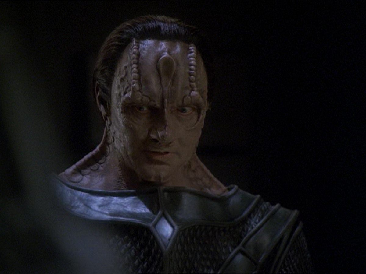 extant_StarTrek_DS9_7x22-TackingIntoTheWind_3405.jpg