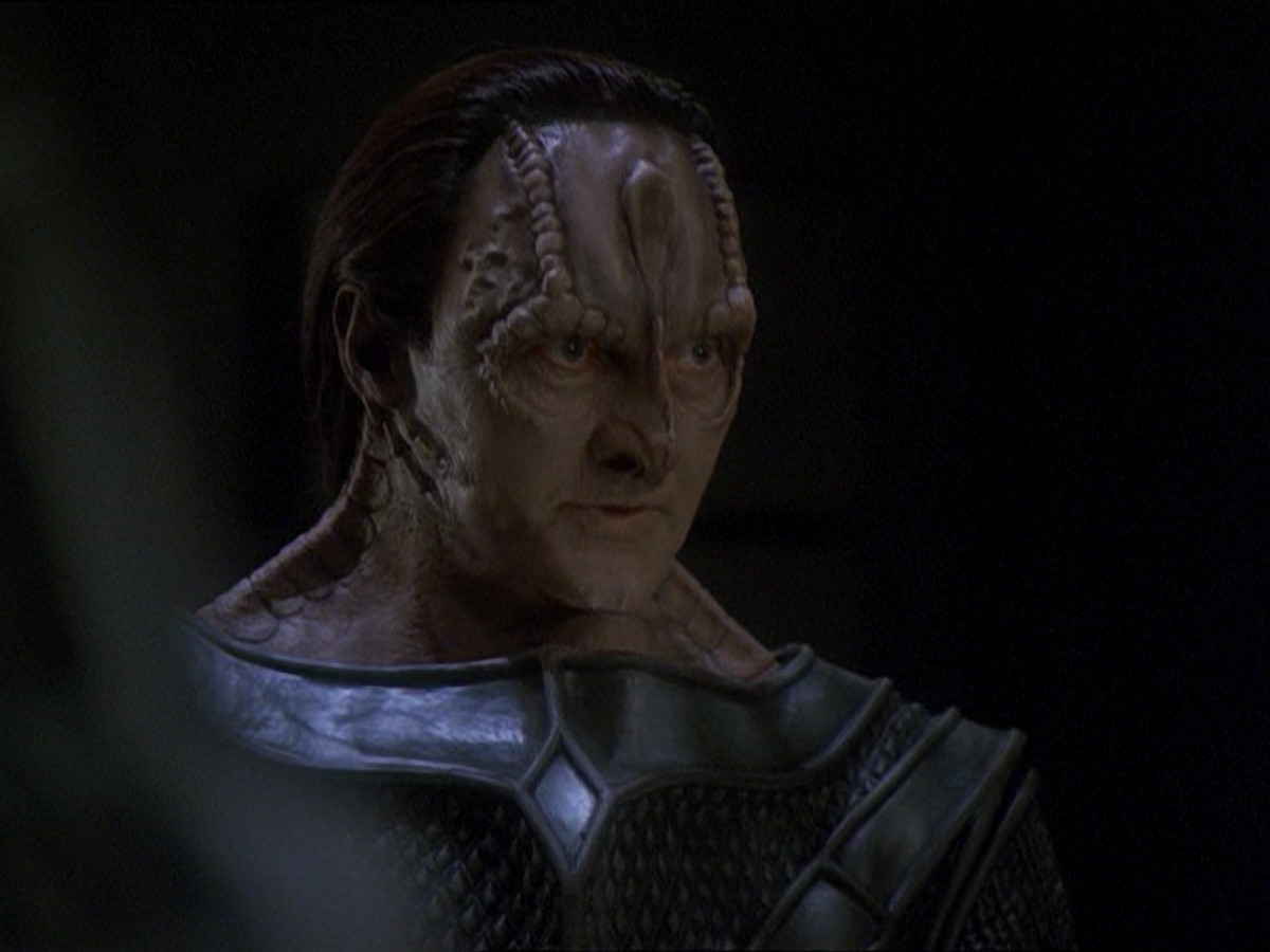 extant_StarTrek_DS9_7x22-TackingIntoTheWind_3407.jpg