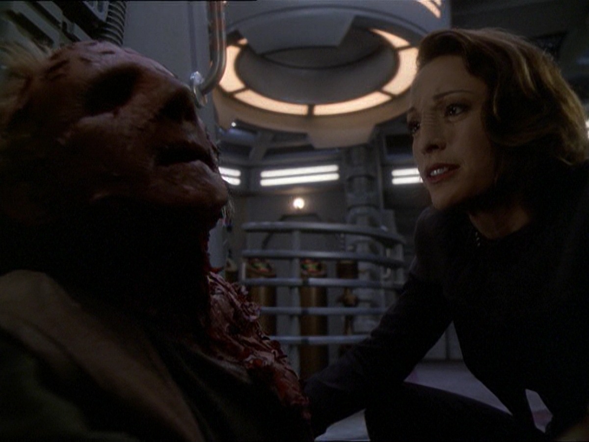 extant_StarTrek_DS9_7x22-TackingIntoTheWind_3442.jpg