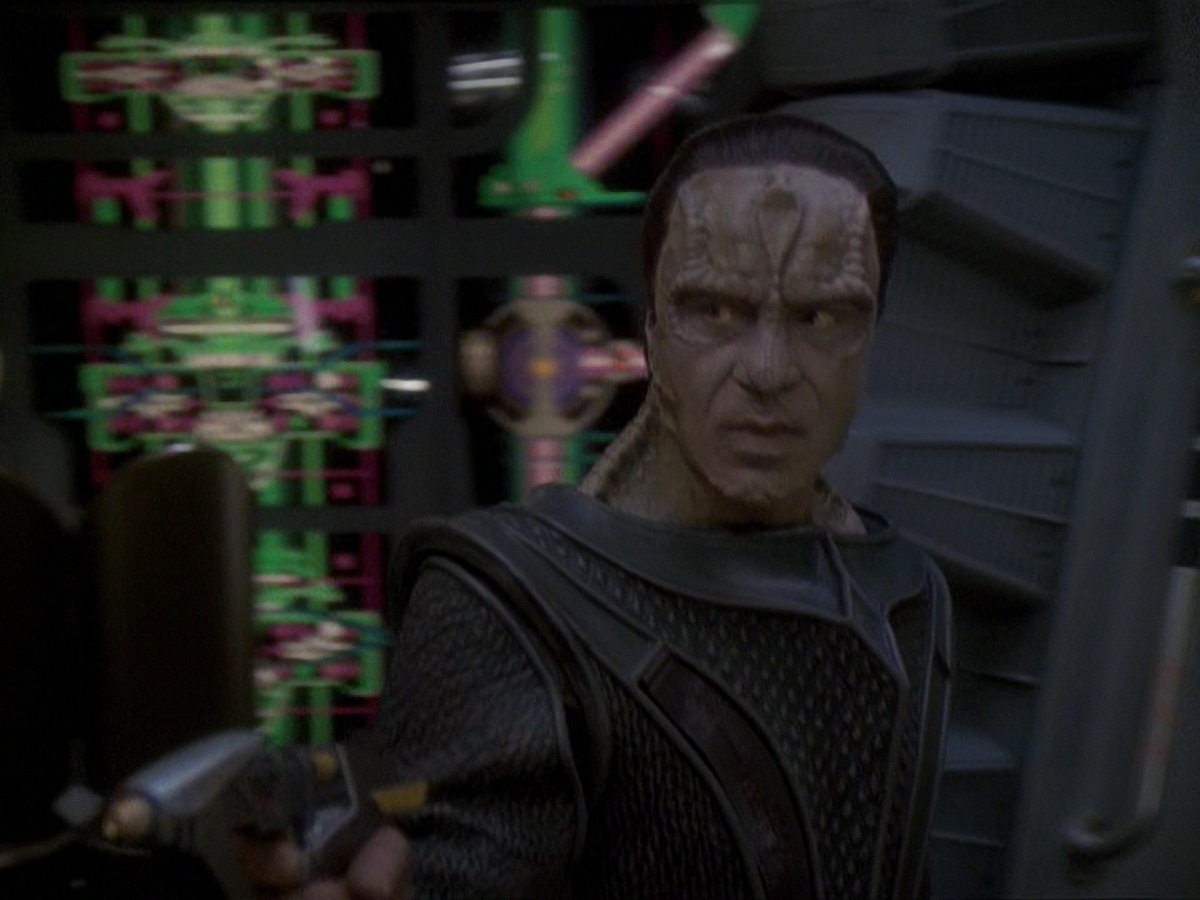 extant_StarTrek_DS9_7x22-TackingIntoTheWind_3496.jpg