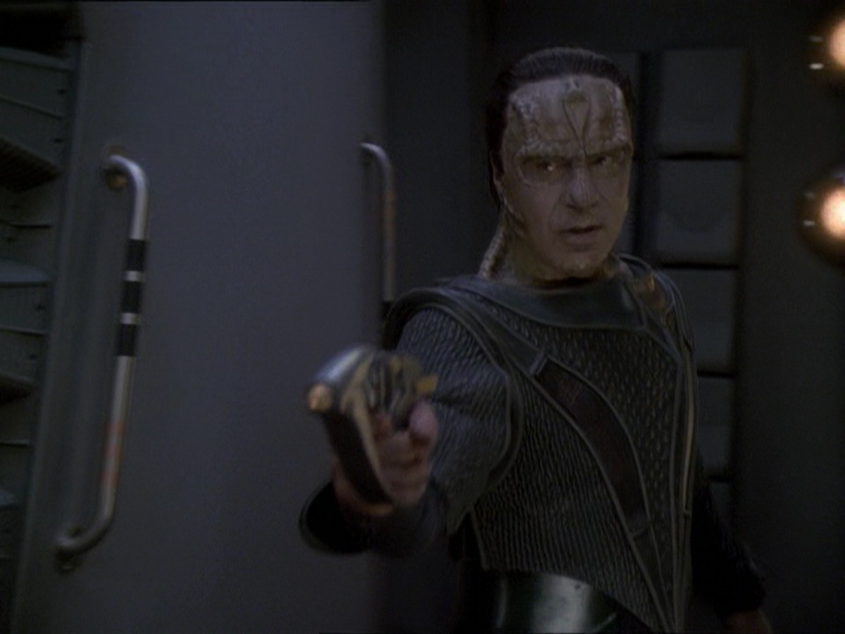 extant_StarTrek_DS9_7x22-TackingIntoTheWind_3498.jpg