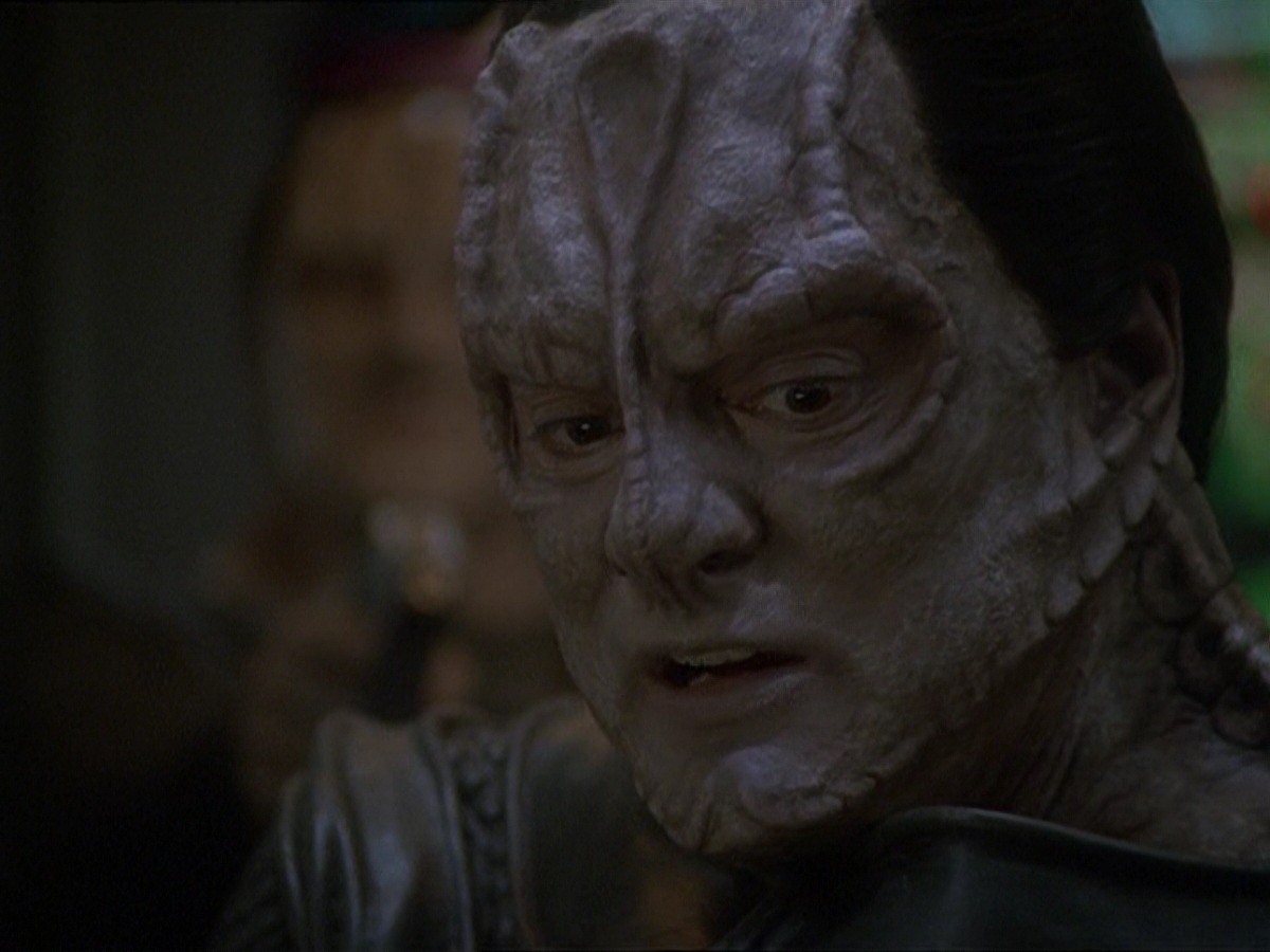 extant_StarTrek_DS9_7x22-TackingIntoTheWind_3531.jpg