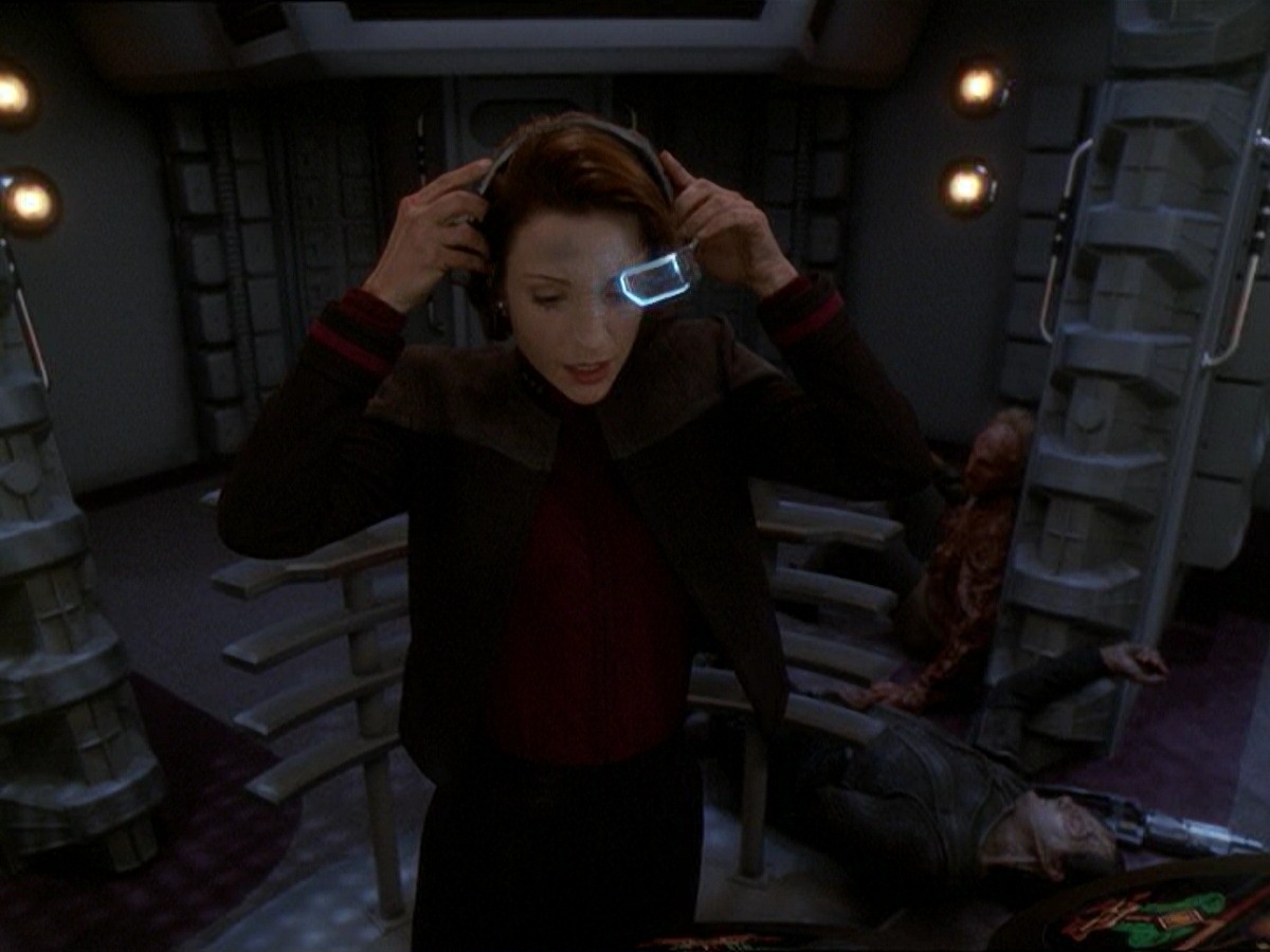 extant_StarTrek_DS9_7x22-TackingIntoTheWind_3606.jpg