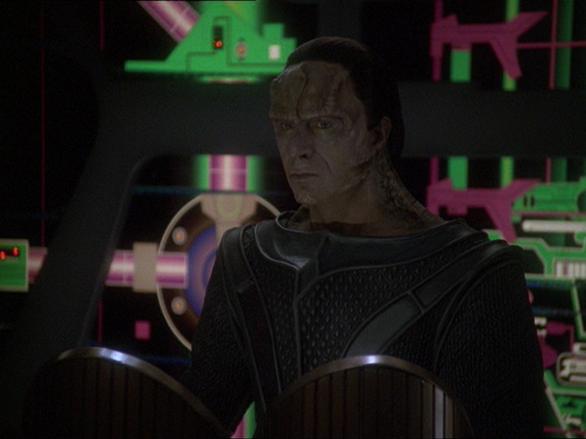 extant_StarTrek_DS9_7x22-TackingIntoTheWind_3641.jpg