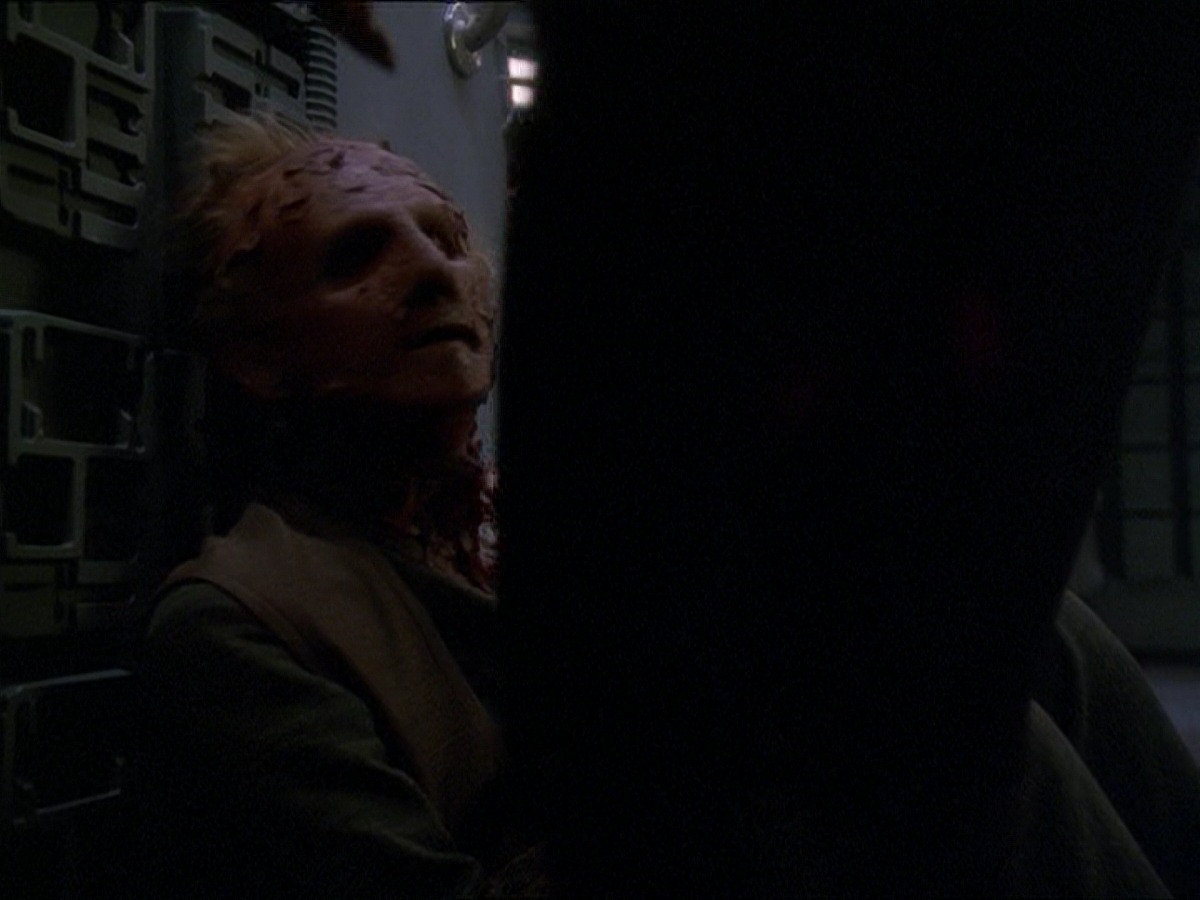 extant_StarTrek_DS9_7x22-TackingIntoTheWind_3659.jpg