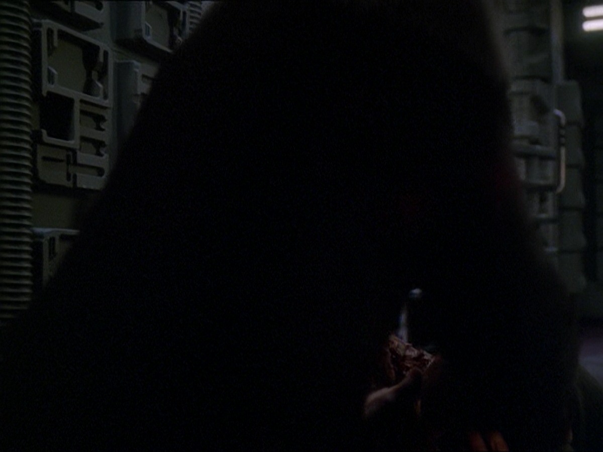 extant_StarTrek_DS9_7x22-TackingIntoTheWind_3661.jpg