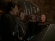 extant_StarTrek_DS9_7x22-TackingIntoTheWind_0075.jpg