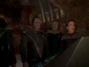 Filename=extant_StarTrek_DS9_7x22-TackingIntoTheWind_0116.jpg
Filesize=144KiB
Dimensions=1200x900
Date added=Jan 22, 2020 extant_StarTrek_DS9_7x22-TackingIntoTheWind_0116.jpg