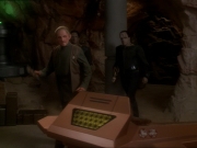 Filename=extant_StarTrek_DS9_7x22-TackingIntoTheWind_0145.jpg
Filesize=138KiB
Dimensions=1200x900
Date added=Jan 22, 2020 extant_StarTrek_DS9_7x22-TackingIntoTheWind_0145.jpg