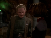 extant_StarTrek_DS9_7x22-TackingIntoTheWind_0157.jpg