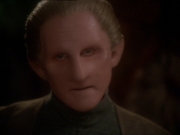 extant_StarTrek_DS9_7x22-TackingIntoTheWind_0165.jpg