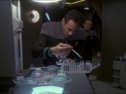 Filename=extant_StarTrek_DS9_7x22-TackingIntoTheWind_0592.jpg
Filesize=151KiB
Dimensions=1200x900
Date added=Jan 22, 2020 extant_StarTrek_DS9_7x22-TackingIntoTheWind_0592.jpg