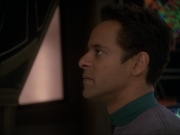 extant_StarTrek_DS9_7x22-TackingIntoTheWind_0745.jpg