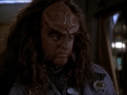 extant_StarTrek_DS9_7x22-TackingIntoTheWind_0764.jpg
