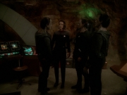 Filename=extant_StarTrek_DS9_7x22-TackingIntoTheWind_1167.jpg
Filesize=140KiB
Dimensions=1200x900
Date added=Jan 22, 2020 extant_StarTrek_DS9_7x22-TackingIntoTheWind_1167.jpg