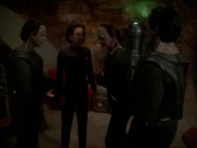 Filename=extant_StarTrek_DS9_7x22-TackingIntoTheWind_1243.jpg
Filesize=139KiB
Dimensions=1200x900
Date added=Jan 22, 2020 extant_StarTrek_DS9_7x22-TackingIntoTheWind_1243.jpg