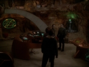 Filename=extant_StarTrek_DS9_7x22-TackingIntoTheWind_1338.jpg
Filesize=154KiB
Dimensions=1200x900
Date added=Jan 22, 2020 extant_StarTrek_DS9_7x22-TackingIntoTheWind_1338.jpg