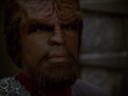 extant_StarTrek_DS9_7x22-TackingIntoTheWind_1528.jpg