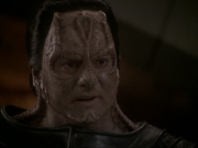 extant_StarTrek_DS9_7x22-TackingIntoTheWind_1559.jpg