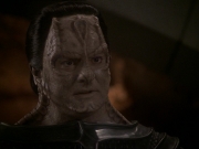 extant_StarTrek_DS9_7x22-TackingIntoTheWind_1569.jpg