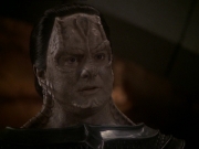extant_StarTrek_DS9_7x22-TackingIntoTheWind_1572.jpg