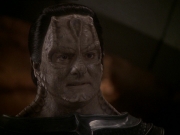 extant_StarTrek_DS9_7x22-TackingIntoTheWind_1573.jpg