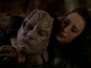Filename=extant_StarTrek_DS9_7x22-TackingIntoTheWind_1610.jpg
Filesize=133KiB
Dimensions=1200x900
Date added=Jan 22, 2020 extant_StarTrek_DS9_7x22-TackingIntoTheWind_1610.jpg