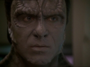 extant_StarTrek_DS9_7x22-TackingIntoTheWind_2036.jpg