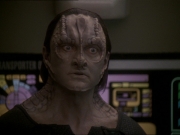 extant_StarTrek_DS9_7x22-TackingIntoTheWind_2052.jpg