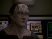 extant_StarTrek_DS9_7x22-TackingIntoTheWind_2062.jpg