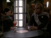 extant_StarTrek_DS9_7x22-TackingIntoTheWind_2142.jpg