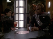 extant_StarTrek_DS9_7x22-TackingIntoTheWind_2149.jpg